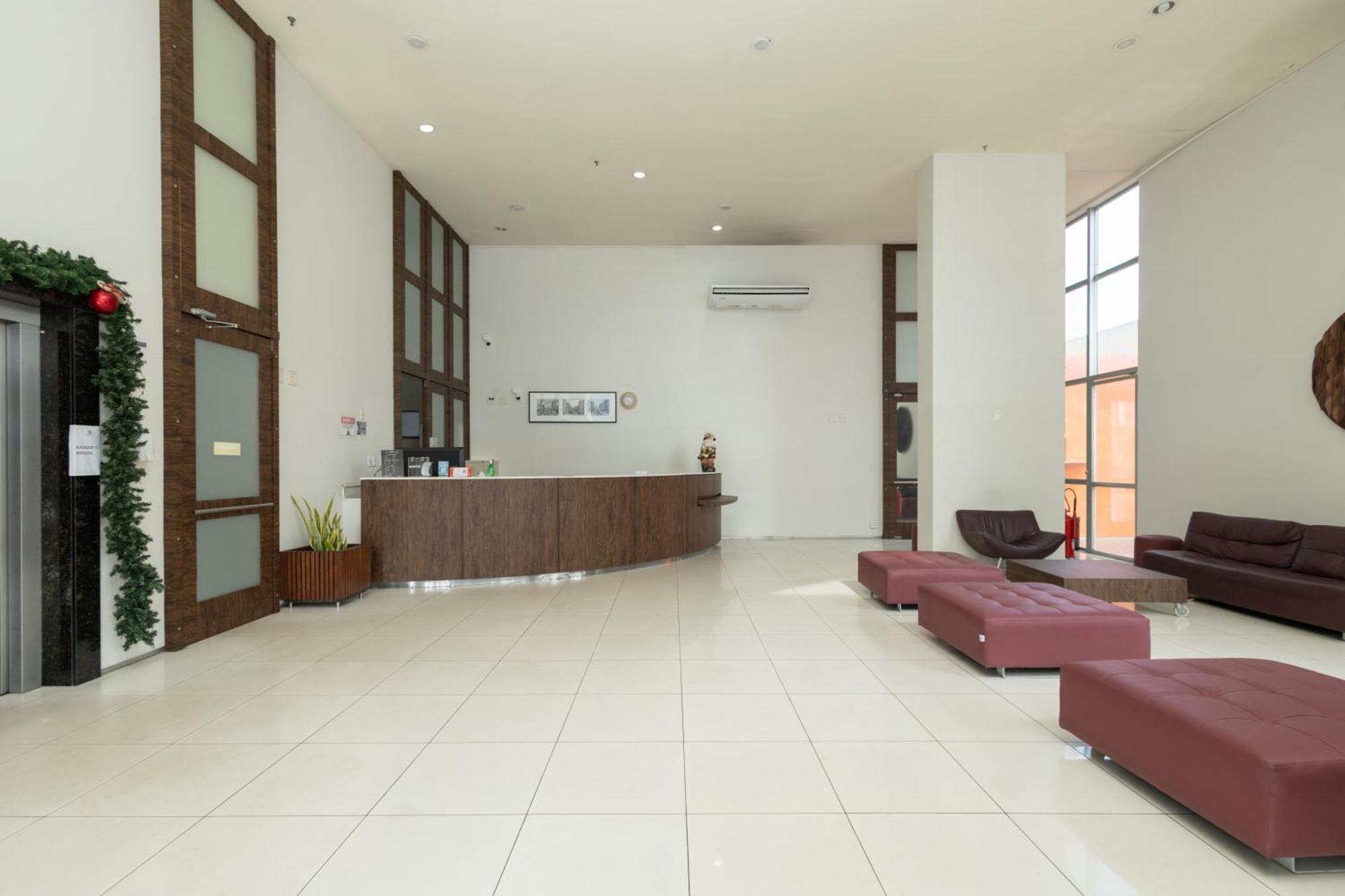 Lindo Flat Próximo A Com Vista